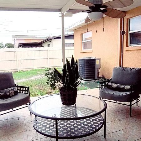 House Close To Downtown, Airport, Raymond James Stadium, And Many More Places Tampa Exterior foto