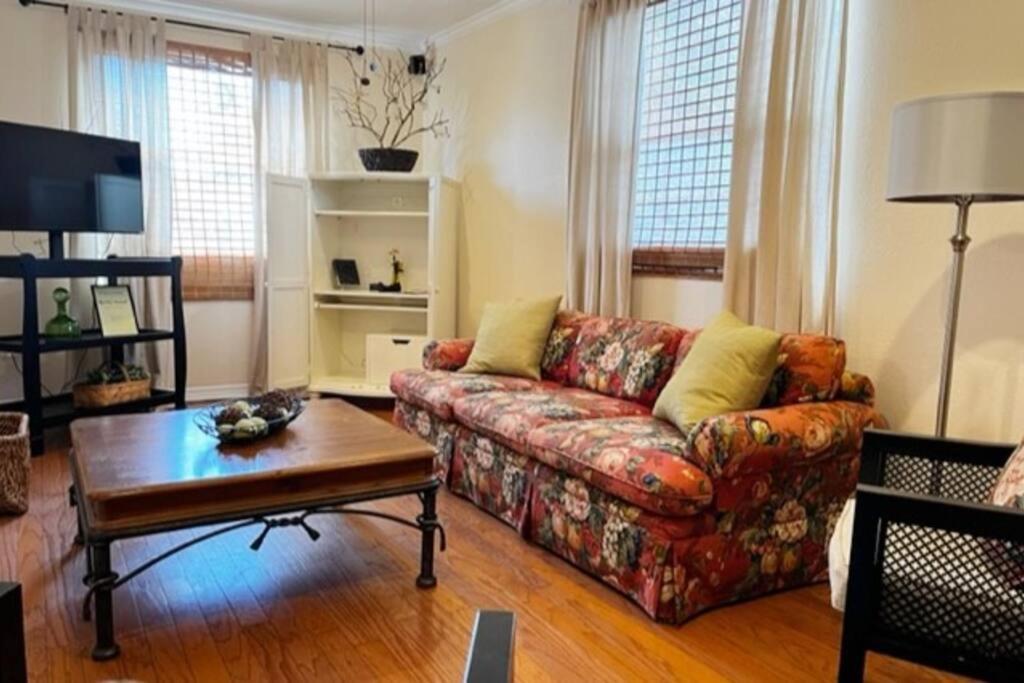 House Close To Downtown, Airport, Raymond James Stadium, And Many More Places Tampa Exterior foto