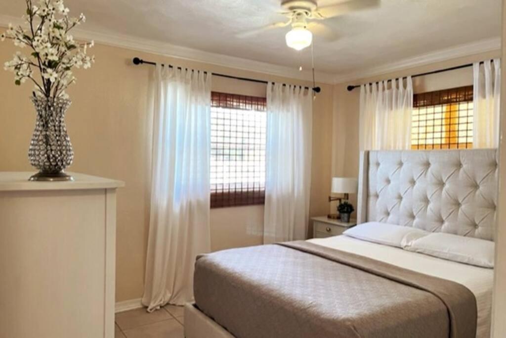 House Close To Downtown, Airport, Raymond James Stadium, And Many More Places Tampa Exterior foto